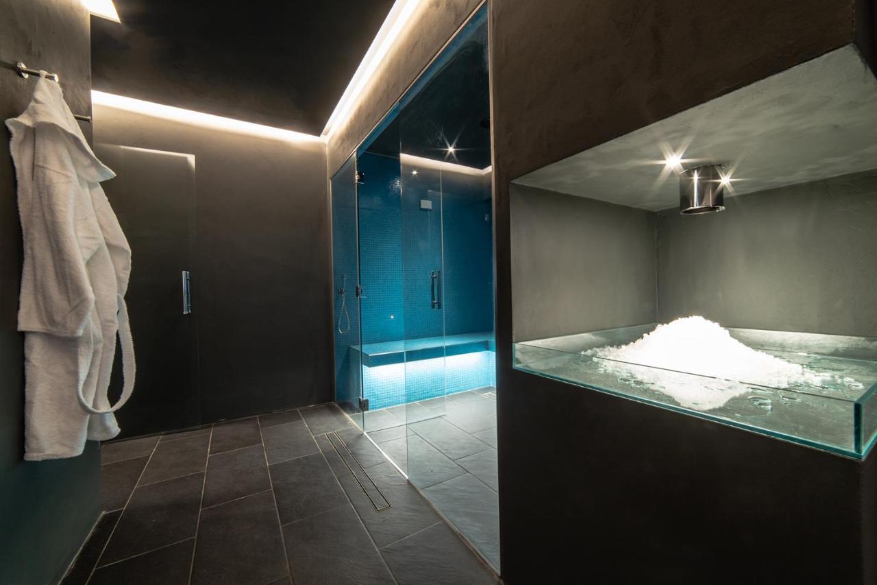 Hb Aosta Hotel & Balcony Spa Bagian luar foto