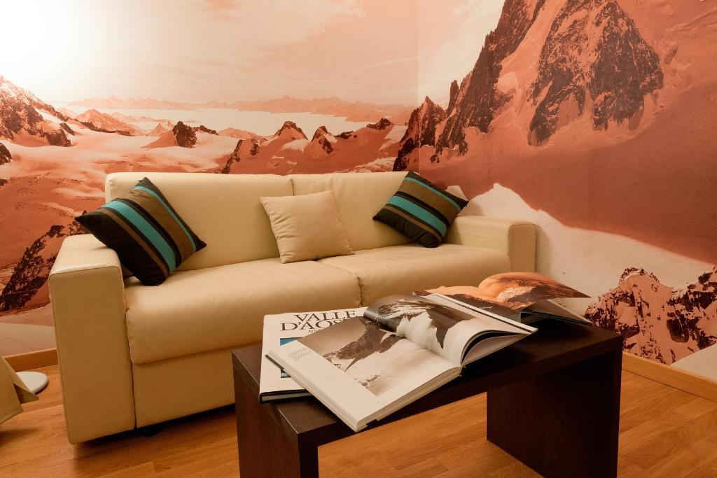 Hb Aosta Hotel & Balcony Spa Ruang foto