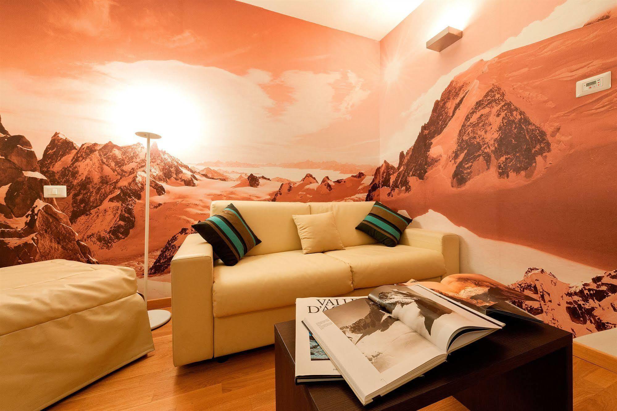 Hb Aosta Hotel & Balcony Spa Bagian luar foto